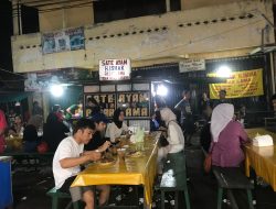 Di Pasar Lama Tangerang Ada Warung Sate Legendaris yang Ramai Pegunjung